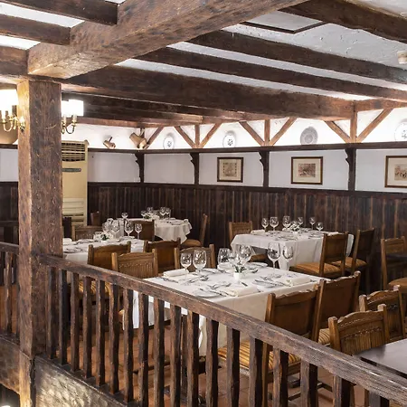 萨那里克斯酒店