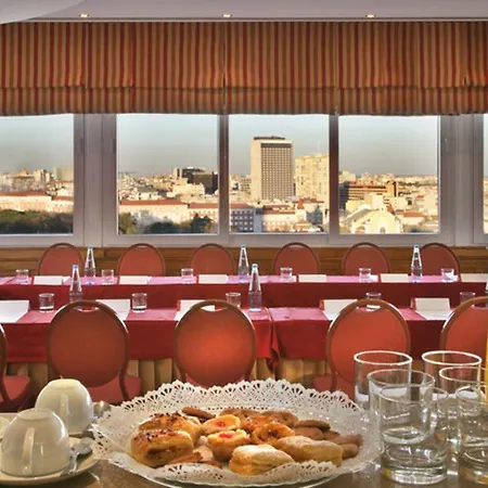 萨那里克斯酒店