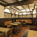 萨那里克斯酒店